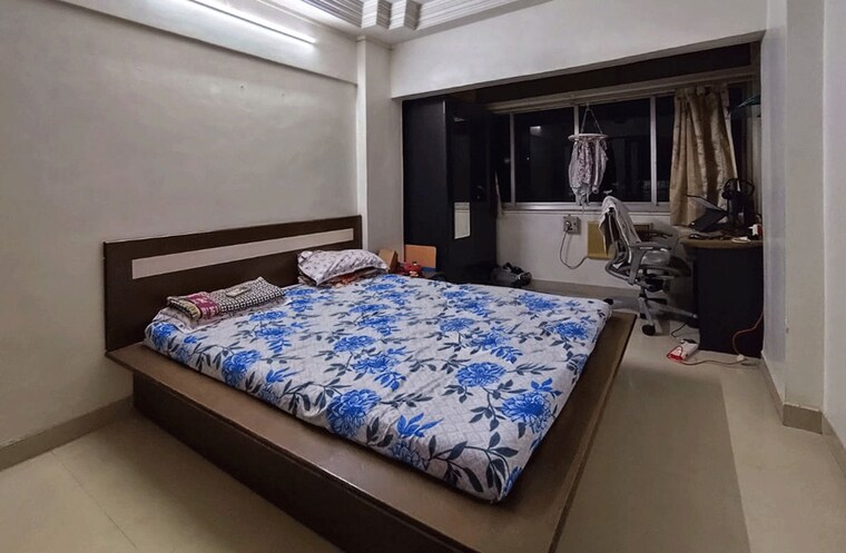 Bedroom, malad east Pg For Girls In Malad East 10429699