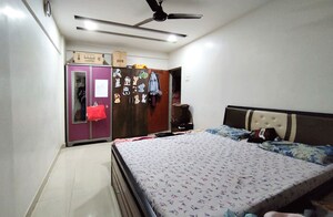 Bedroom in  Pg at Malad East – for Rent