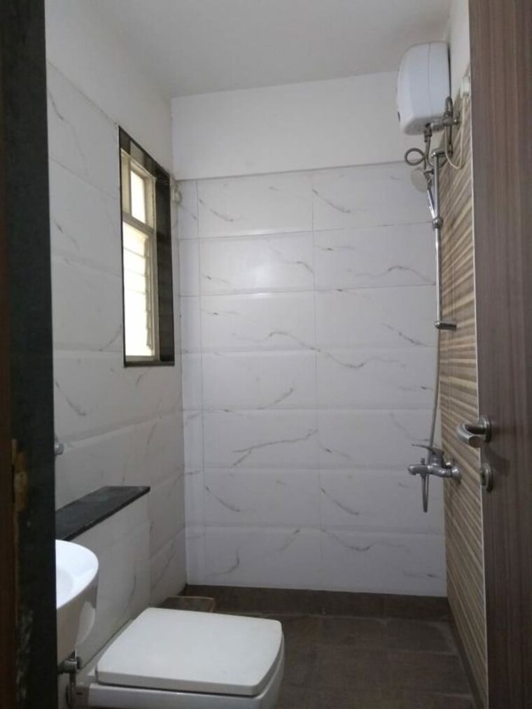 Bathroom, vasudha-parnika 3 Bedroom 1500 Sq.Ft. Apartment In Balewadi Pune 10429729