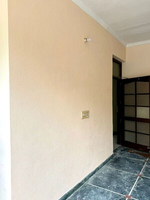 Room in 2 BHK Independent House at Rajguru Nagar – for Rent