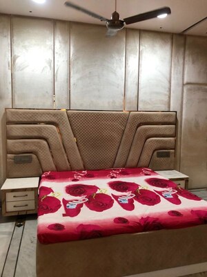 Bedroom in 2 BHK Independent House at Model Town – for Rent