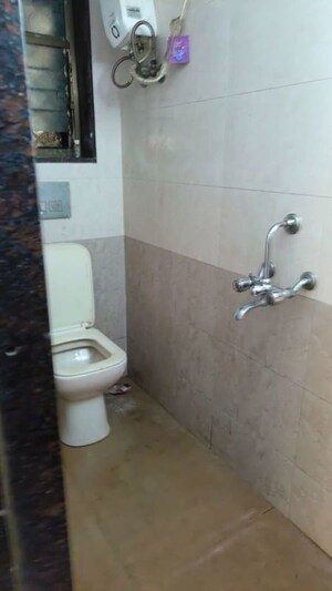 Bathroom in 1 BHK Apartment at Ashirwad CHS Santacruz East, Santacruz East – for Rent