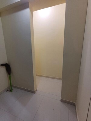  2 BHK Apartment at Lodha Amara, Kolshet Road – for Rent