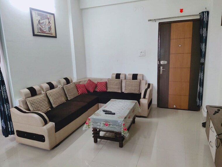 Living Room, rapadia village 3 Bedroom 1950 Sq.Ft. Penthouse In Rapadia Village Bhopal 10429817
