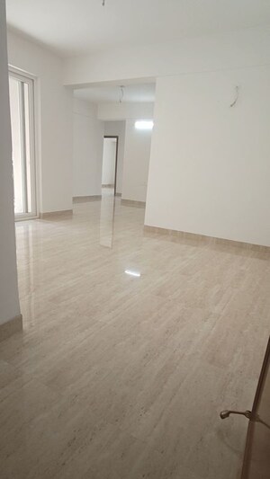 Room in 3.5 BHK Apartment at KLJ Platinum Plus, Sector 77 – for Sale
