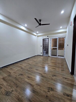 Room in 1 BHK Builder Floor at Chattarpur – for Rent