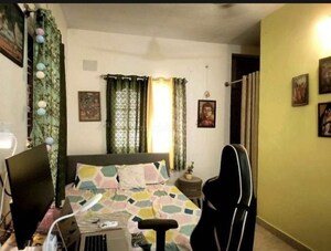 Room in 3 BHK Builder Floor at Rt Nagar – for Rent