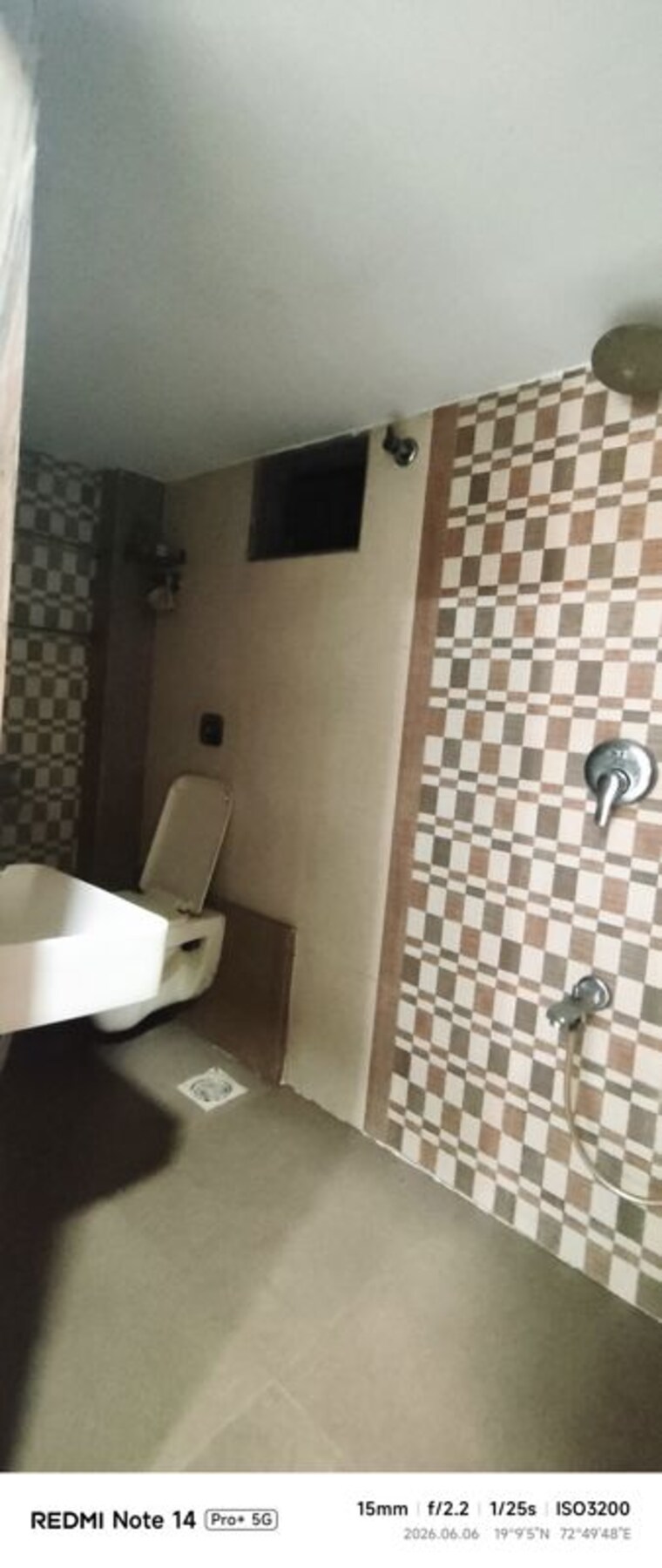 Bathroom, indus-chs 2 Bedroom 950 Sq.Ft. Apartment In Andheri West Mumbai 10429845