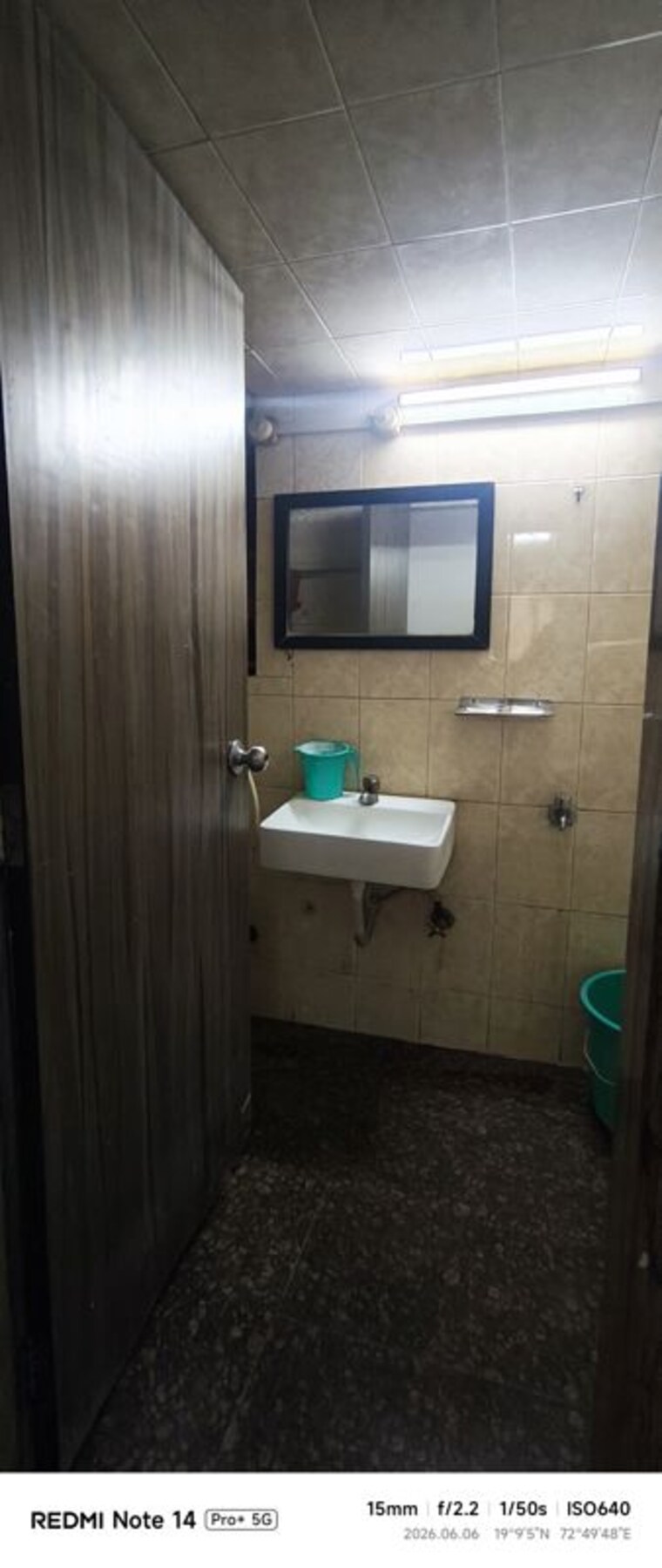 Bathroom, indus-chs 2 Bedroom 950 Sq.Ft. Apartment In Andheri West Mumbai 10429845