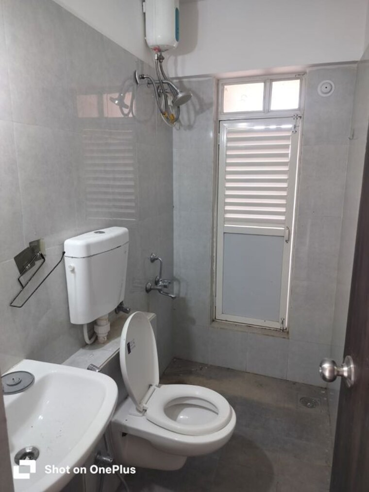 Bathroom, kiran-suyog 2 Bedroom 1000 Sq.Ft. Apartment In Balewadi Pune 10429852