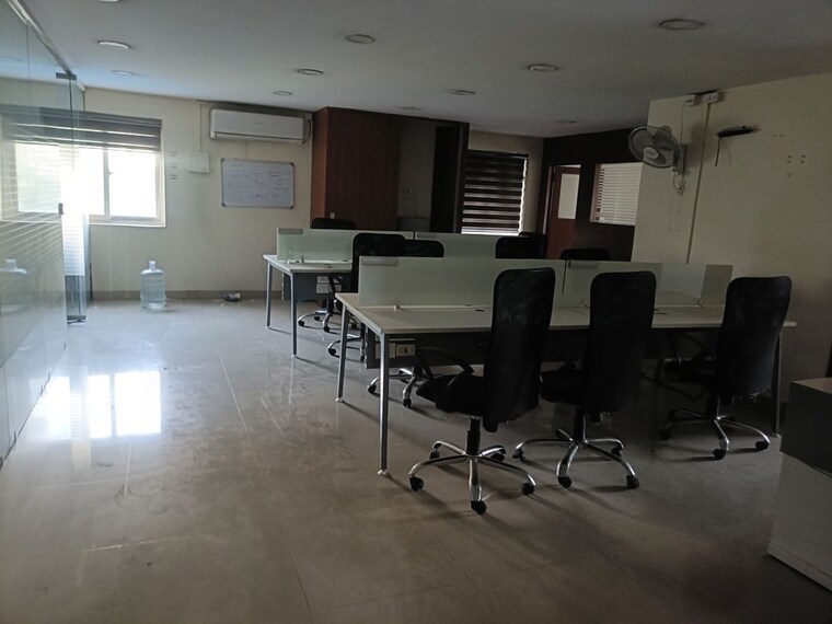  Parking, anita-residency-madhapur Commercial Office Space 1400 Sq.Ft. In Madhapur Hyderabad 10429853