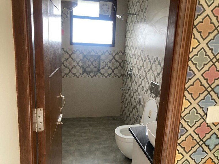 Bathroom, aman vihar 2 Bedroom 1300 Sq.Ft. Builder Floor In Aman Vihar Dehradun 10429865