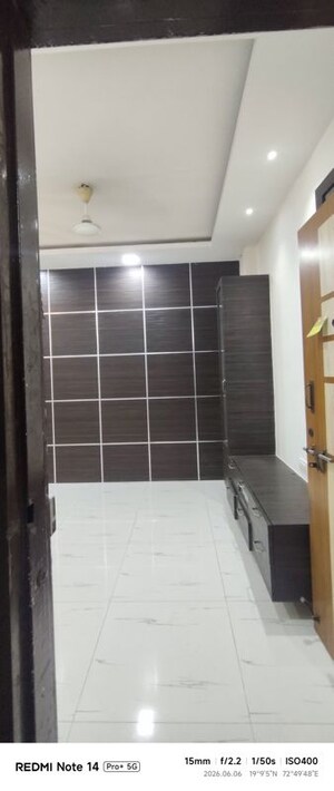 2 BHK Apartment For Rent in New Shantivan, Andheri West