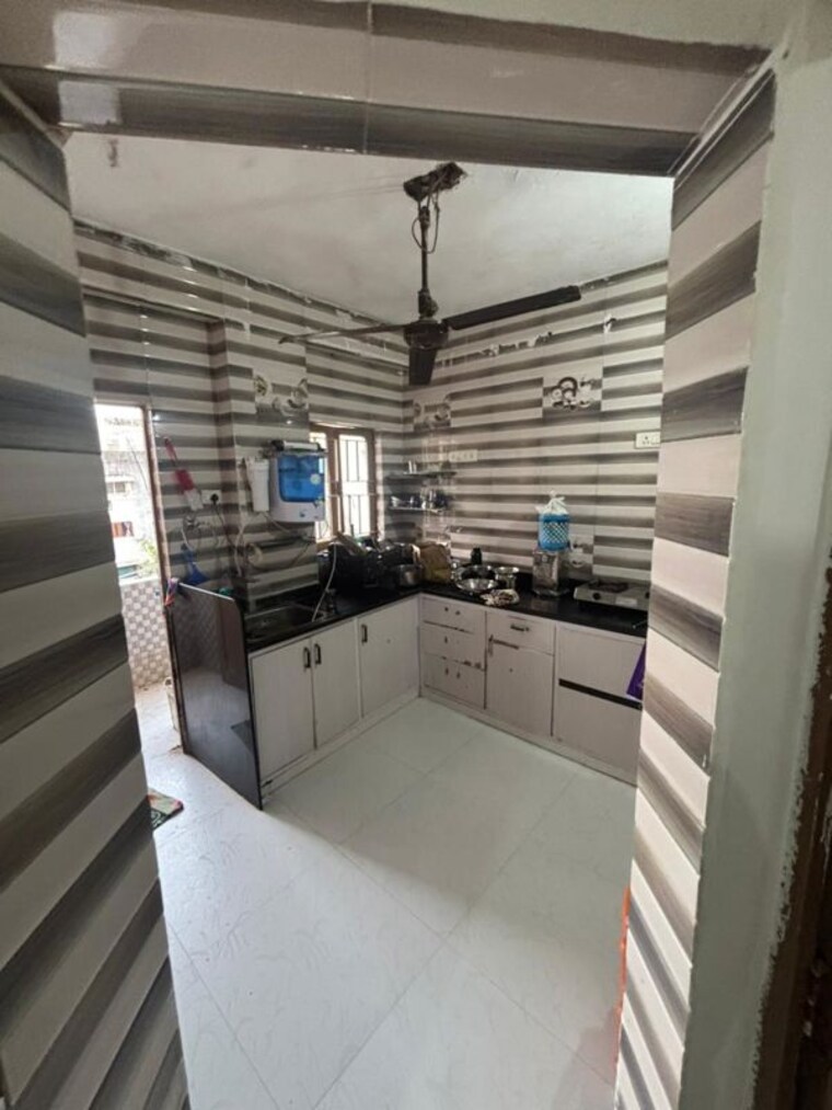Balcony, satellite 2 Bedroom 250 Sq.Ft. Apartment In Satellite Ahmedabad 10429869