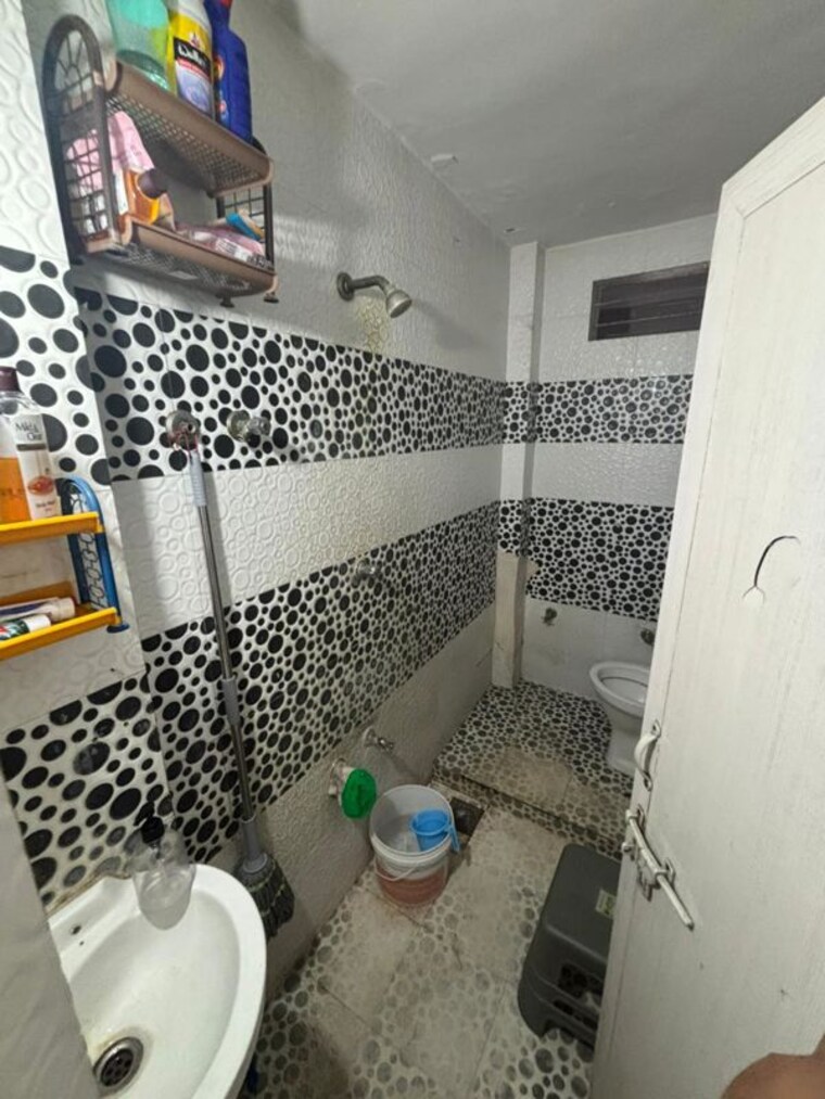 Team Area, satellite 2 Bedroom 250 Sq.Ft. Apartment In Satellite Ahmedabad 10429869
