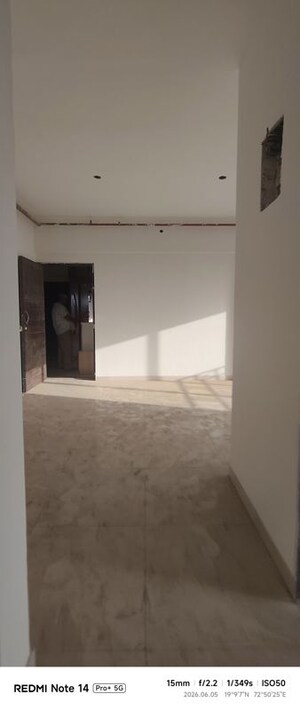 Room in 2 BHK Apartment at Gulmohar CHS Goregaon, Goregaon West – for Sale