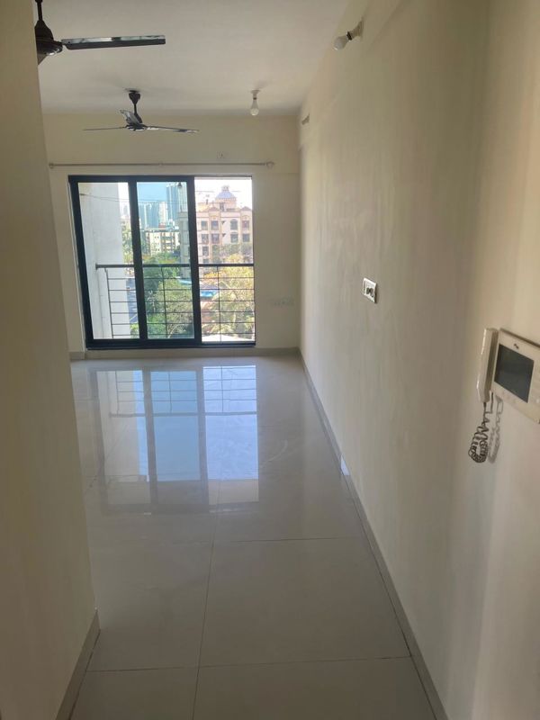1 BHK 550 Sq.Ft. Apartment in JVM Pearl