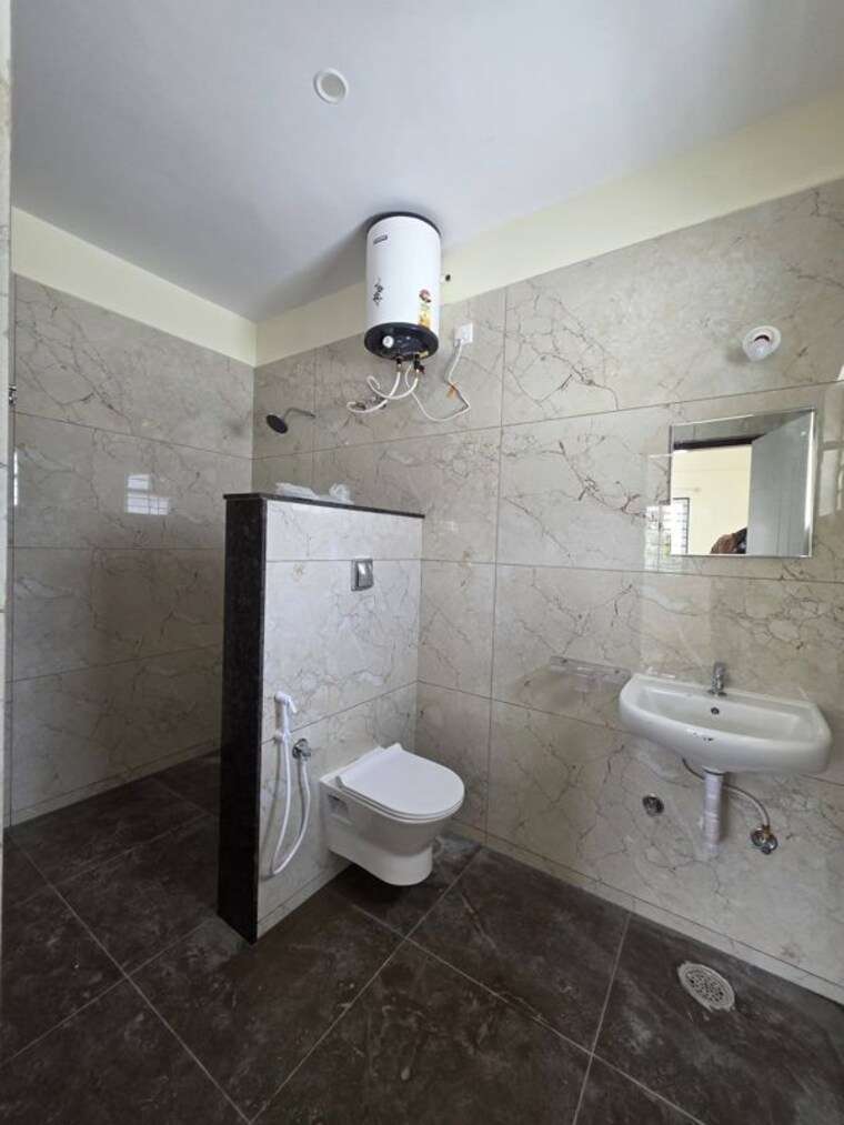 Bathroom, hsr layout sector 2 2 Bedroom 1200 Sq.Ft. Independent House In Hsr Layout Sector 2 Bangalore 10429880