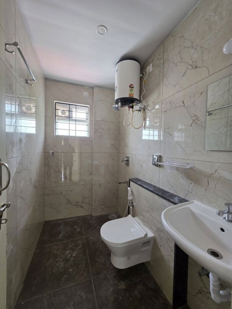 Bathroom, hsr layout sector 2 2 Bedroom 1200 Sq.Ft. Independent House In Hsr Layout Sector 2 Bangalore 10429880