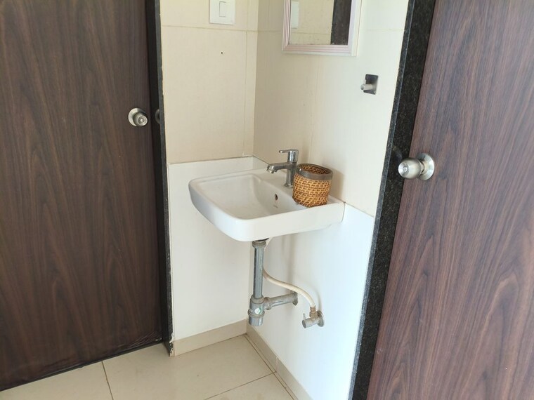 Bathroom, shapoorji-pallonji-joyville-hinjewadi 1 Bedroom 599 Sq.Ft. Apartment In Hinjewadi Pune 10429886