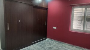 Room in 3 BHK Apartment at Jubilee Hills – for Rent