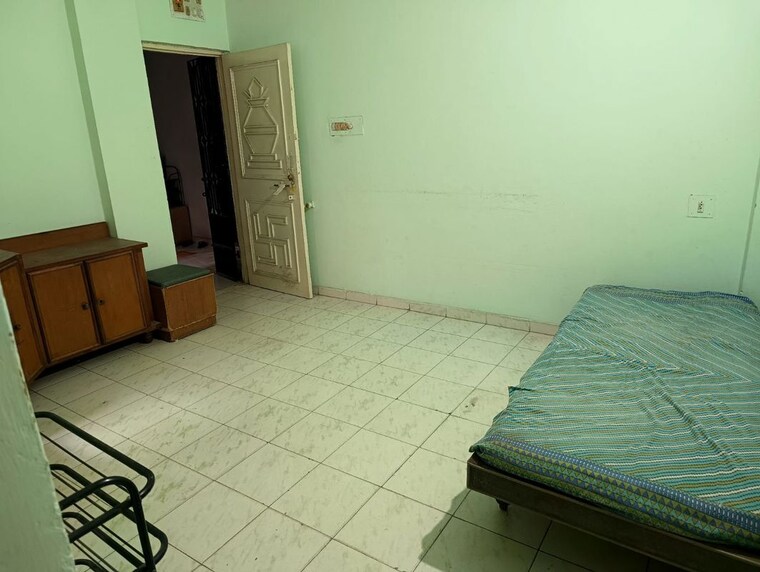 Bedroom, satellite 2 Bedroom 250 Sq.Ft. Apartment In Satellite Ahmedabad 10429908
