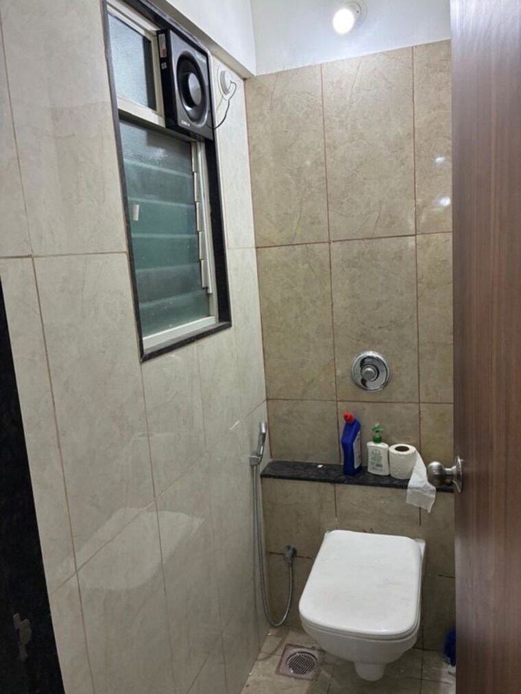 Bathroom, sneh-akshay-anantam 1 Bedroom 596 Sq.Ft. Apartment In Wakad Pune 10429909
