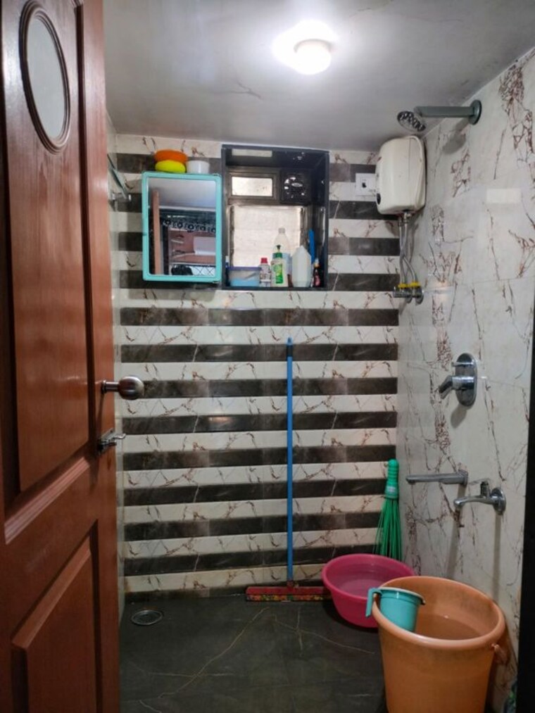 Bathroom, vihang-shantivan 1 Bedroom 450 Sq.Ft. Apartment In Panchsheel Nagar Thane 10429284