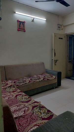 Bedroom in 2 BHK Apartment at Paldi – for Rent