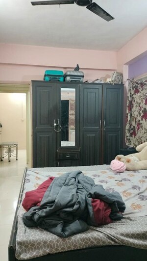 Bedroom in 2 BHK Apartment at Paldi – for Rent