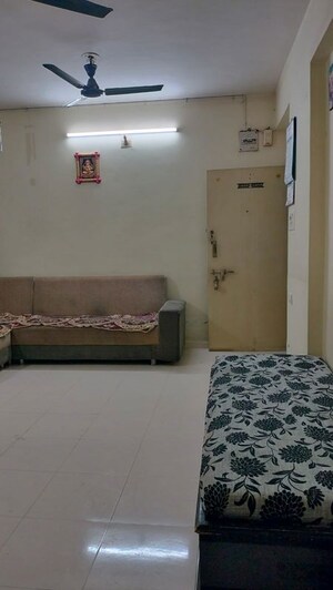 Bedroom in 2 BHK Apartment at Paldi – for Rent