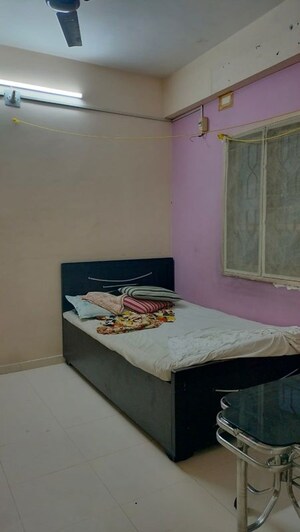 Bedroom in 2 BHK Apartment at Paldi – for Rent