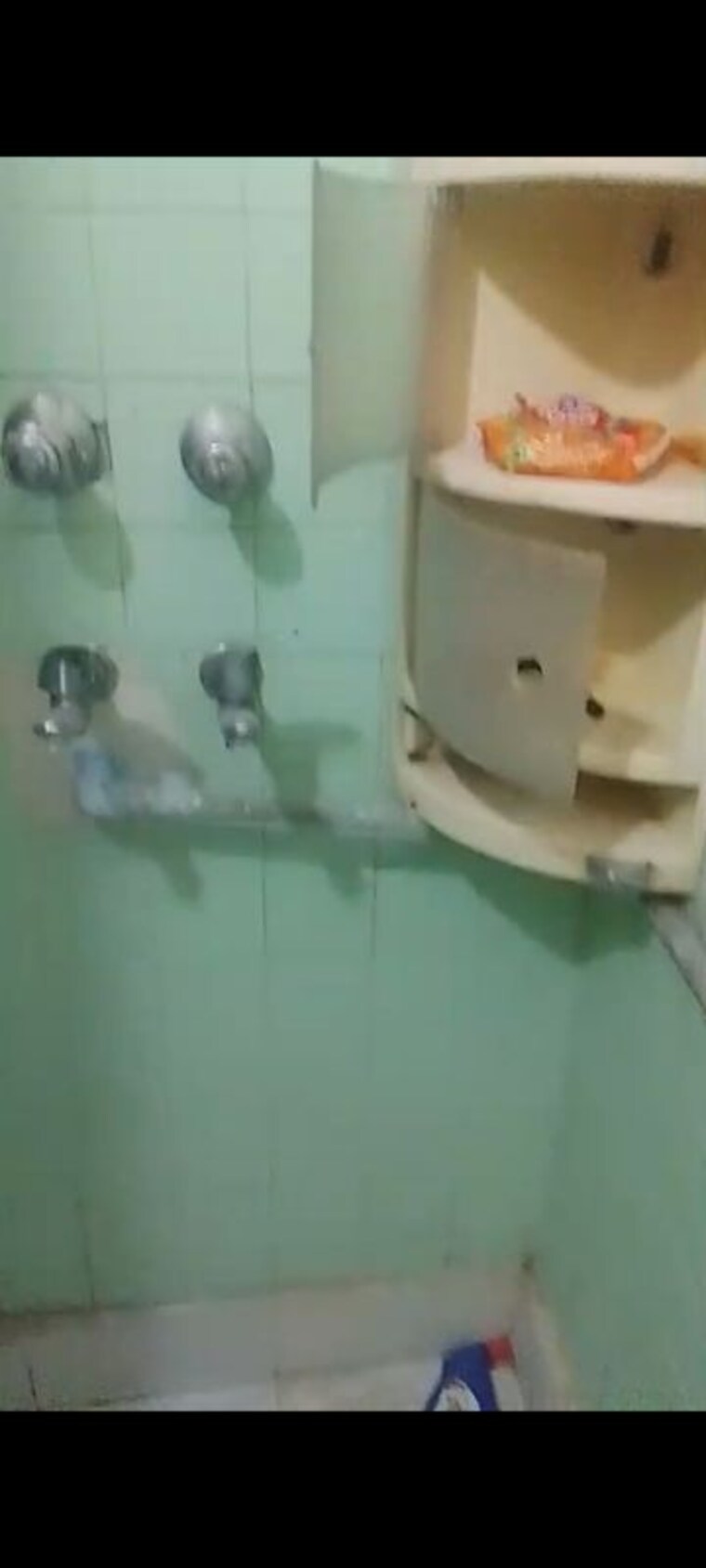Bathroom, rohini sector 8 1 Bedroom 48 Sq.Mt. Builder Floor In Rohini Sector 8 Delhi 10430024