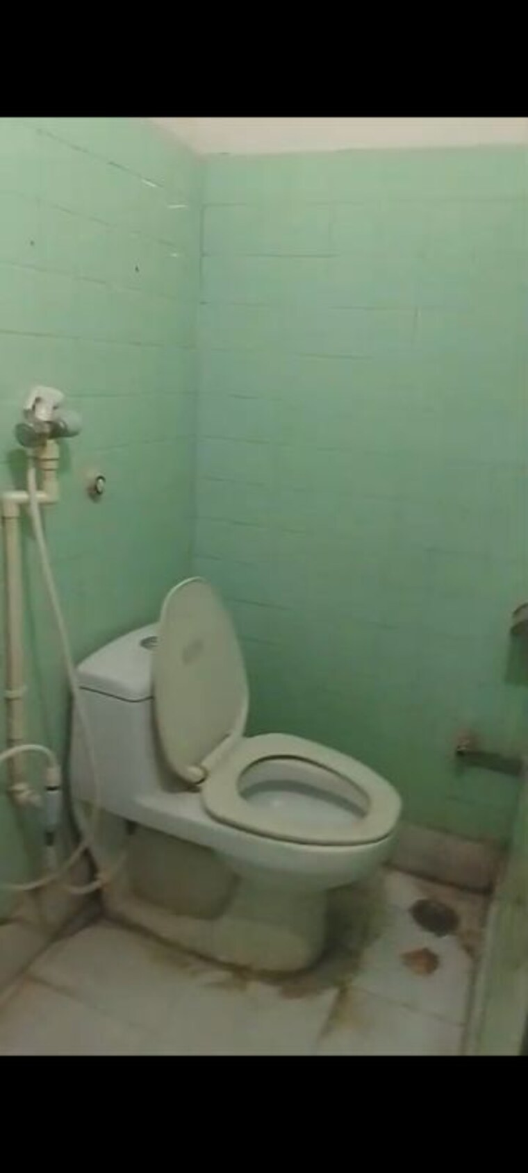 Bathroom, rohini sector 8 1 Bedroom 48 Sq.Mt. Builder Floor In Rohini Sector 8 Delhi 10430024