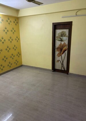 Room in 2 BHK Apartment at Jain Dream Excellency, Rajarhat – for Rent