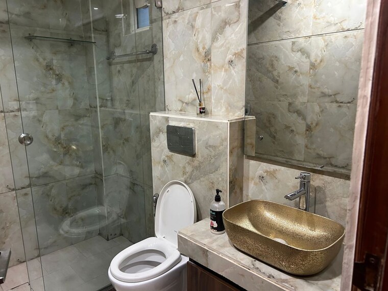Bathroom, ansal-sushant-lok-i 3.5 Bedroom 2700 Sq.Ft. Builder Floor In Sector 43 Gurgaon 10430014