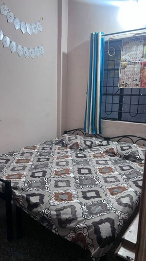 Bedroom in 3 BHK Apartment at Abhishek CHS Shahunagar, Shahunagar – for Rent
