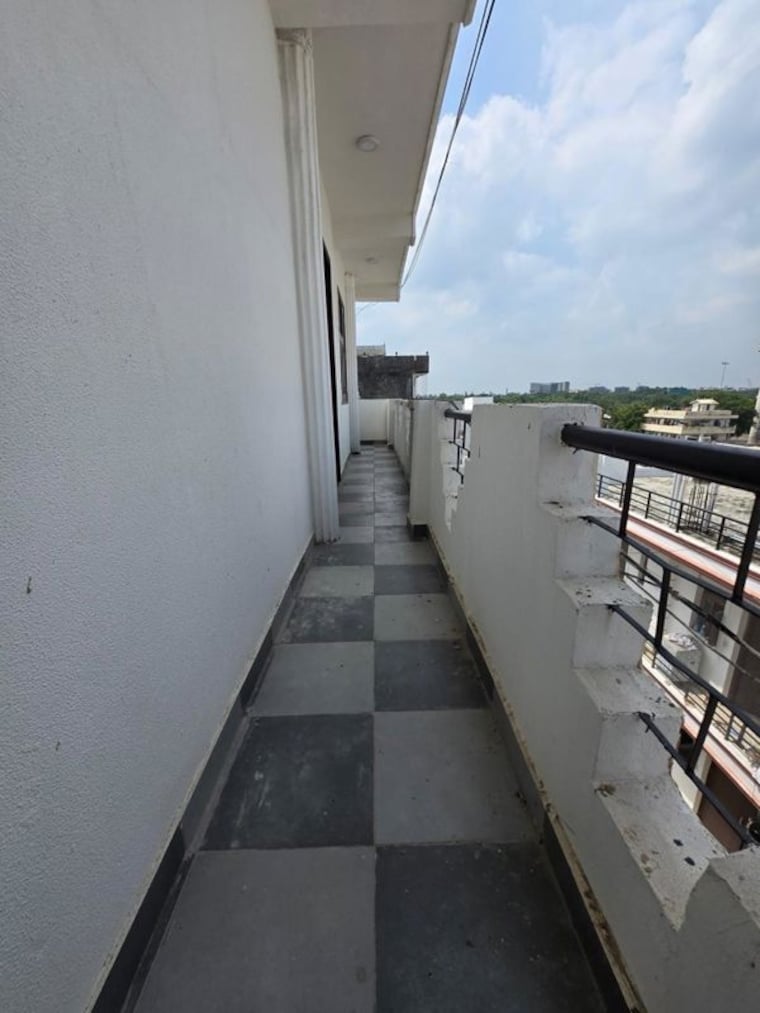 Balcony, chattarpur 1 Bedroom 500 Sq.Ft. Builder Floor In Chattarpur Delhi 10430074