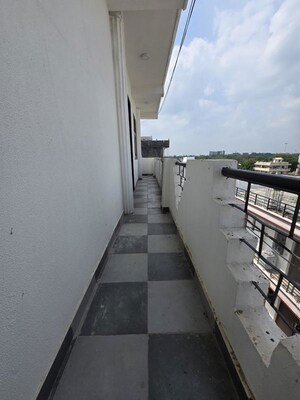 Balcony in 1 BHK Builder Floor at Chattarpur – for Rent
