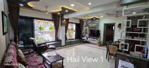 Parking in 2.5 BHK Apartment at Hanuman Chowk – for Rent