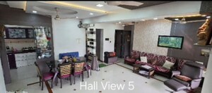 Living Room in 2.5 BHK Apartment at Hanuman Chowk – for Rent
