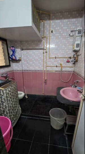 Bathroom in 2.5 BHK Apartment at Hanuman Chowk – for Rent