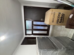 Furnished Amenities in 2 BHK Builder Floor at Malviya Nagar – for Rent