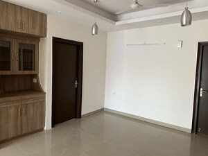 Room in 3 BHK Apartment at Orchid Island, Sector 51 – for Sale
