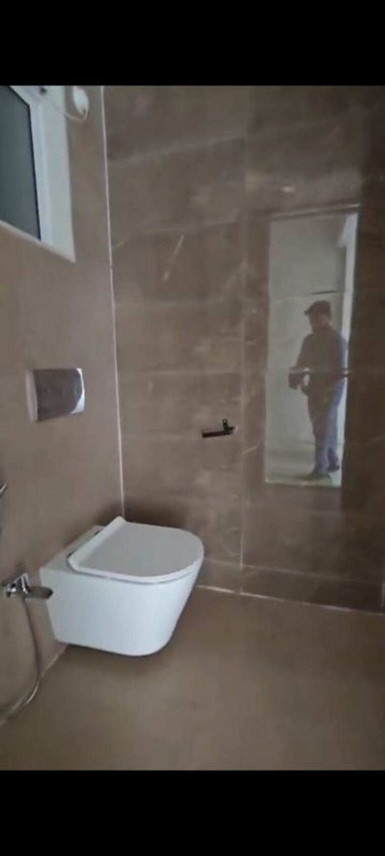 Bathroom, dosti-oro-67 1.5 Bedroom 517 Sq.Ft. Apartment In Kandivali West Mumbai 10430157