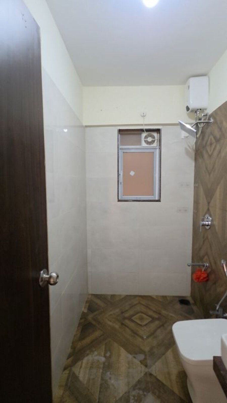 Attached Bathroom, shree-tirupati-stg-signature-residency 2 Bedroom 850 Sq.Ft. Apartment In Patlipada Thane 10430134