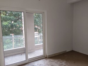 Room in 6 BHK Builder Floor at New Alipore – for Sale