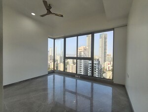 Room in 3 BHK Apartment at Prestige Jasdan Classic, Mahalaxmi – for Rent