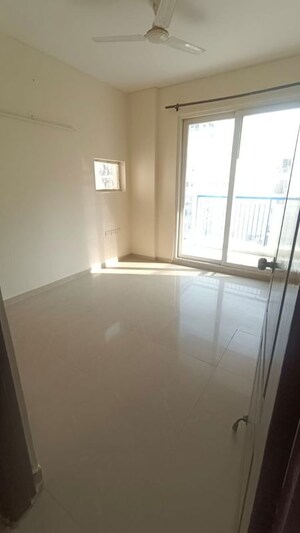 Room in 2 BHK Apartment at Aditya Urban Casa, Sector 78 – for Rent