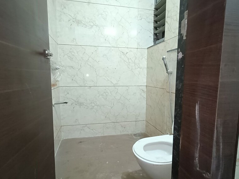 Bathroom, cosmo-suvidhi-apartment 2 Bedroom 900 Sq.Ft. Apartment In Yerawada Pune 10430175